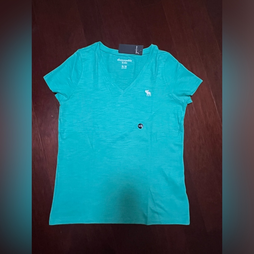 NWT: Abercrombie and Fitch girl T shirts